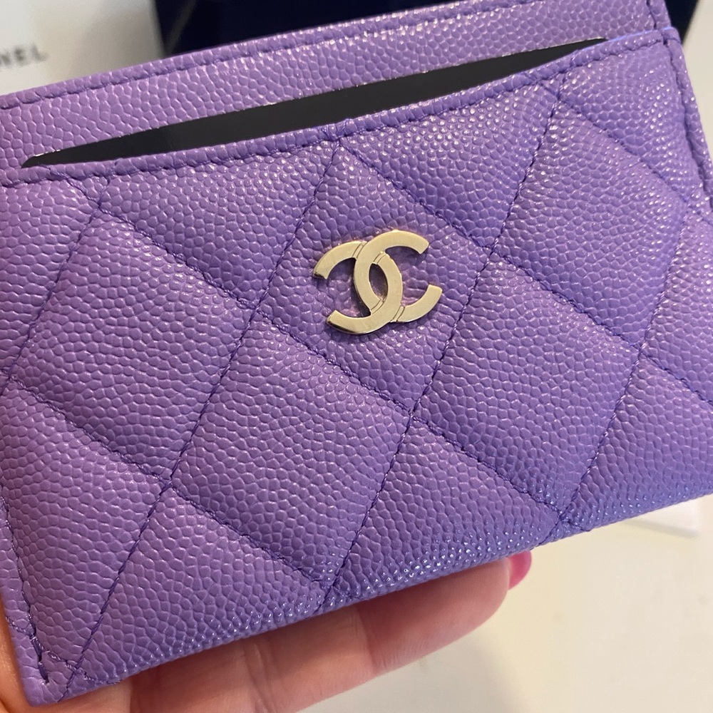 Chanel 20s Purple Flat Card Holder - Picture 2 of 14